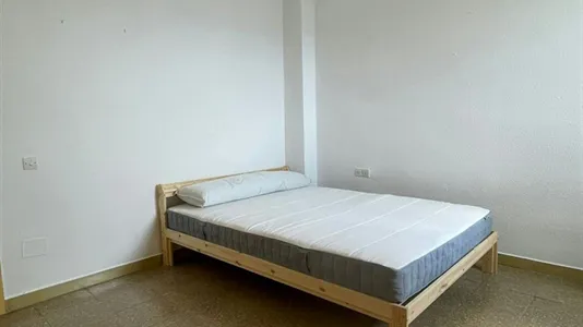 Rooms in Las Palmas de Gran Canaria - photo 3