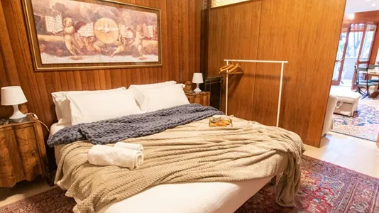 Apartments in Milano Zona 8 - Fiera, Gallaratese, Quarto Oggiaro - photo 4