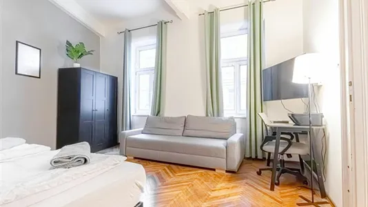 Apartments in Vienna Landstraße - photo 2