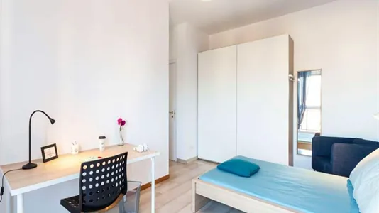 Rooms in Milano Zona 5 - Vigentino, Chiaravalle, Gratosoglio - photo 4