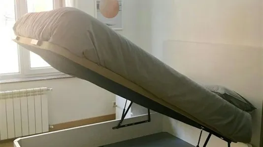 Rooms in Madrid Retiro - photo 2