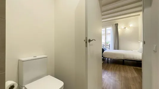 Apartments in Barcelona Ciutat Vella - photo 5