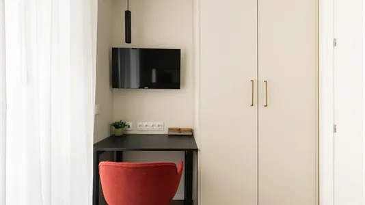 Rooms in Valencia Ciutat Vella - photo 7