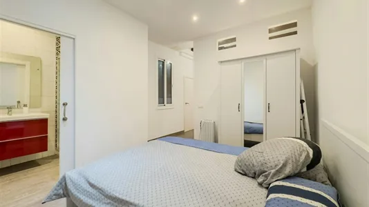 Apartments in Barcelona Ciutat Vella - photo 9