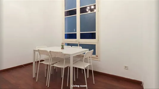 Rooms in Barcelona Eixample - photo 7