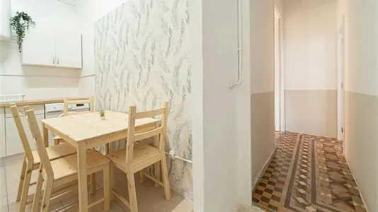 Rooms in Barcelona Eixample - photo 8