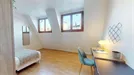 Room for rent, Paris 8ème arrondissement, Paris, &lt;span class=&quot;blurred street&quot; onclick=&quot;ProcessAdRequest(12491727)&quot;&gt;&lt;span class=&quot;hint&quot;&gt;See streetname&lt;/span&gt;[xxxxxxxxxxxxx]&lt;/span&gt;