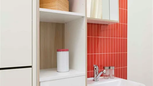 Rooms in Milano Zona 8 - Fiera, Gallaratese, Quarto Oggiaro - photo 8