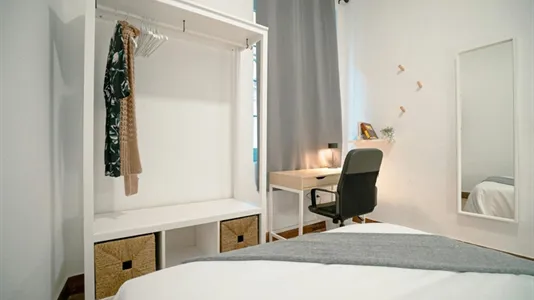 Rooms in Valencia Ciutat Vella - photo 4