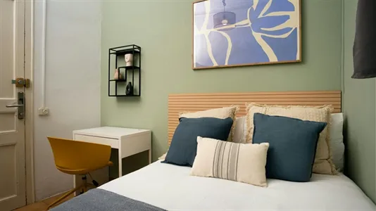 Rooms in Barcelona Eixample - photo 4