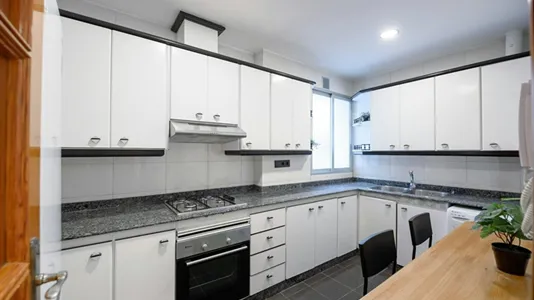 Rooms in Valencia Ciutat Vella - photo 8