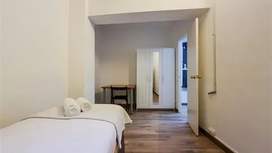 Apartments in Barcelona Ciutat Vella - photo 8