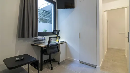 Rooms in el Camí de Vera - photo 6