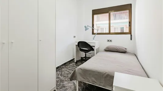 Apartments in Burjassot - photo 10