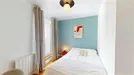 Room for rent, Paris 1er arrondissement, Paris, &lt;span class=&quot;blurred street&quot; onclick=&quot;ProcessAdRequest(13722935)&quot;&gt;&lt;span class=&quot;hint&quot;&gt;See streetname&lt;/span&gt;[xxxxxxxxxxxxx]&lt;/span&gt;