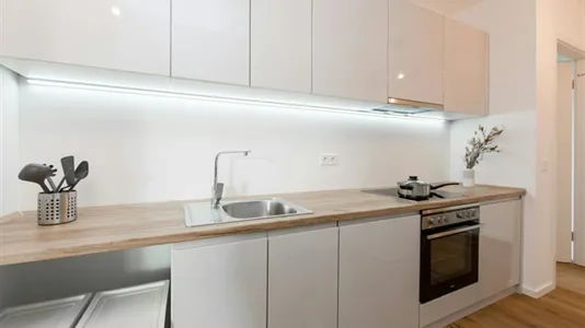 Rooms in Berlin Mitte - photo 9