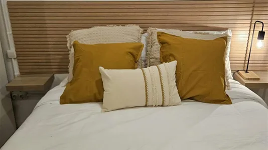 Rooms in Barcelona Eixample - photo 5