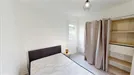 Room for rent, Poitiers, Nouvelle-Aquitaine, &lt;span class=&quot;blurred street&quot; onclick=&quot;ProcessAdRequest(9488124)&quot;&gt;&lt;span class=&quot;hint&quot;&gt;See streetname&lt;/span&gt;[xxxxxxxxxxxxx]&lt;/span&gt;