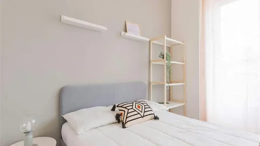Rooms in Roma Municipio XIV – Monte Mario - photo 3