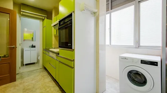 Rooms in Madrid Retiro - photo 10