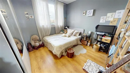 Rooms in Lyon - photo 2