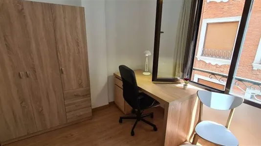 Rooms in Valencia Ciutat Vella - photo 6