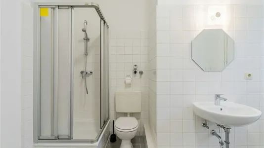 Rooms in Berlin Mitte - photo 7