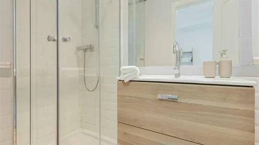 Rooms in Madrid Centro - photo 2