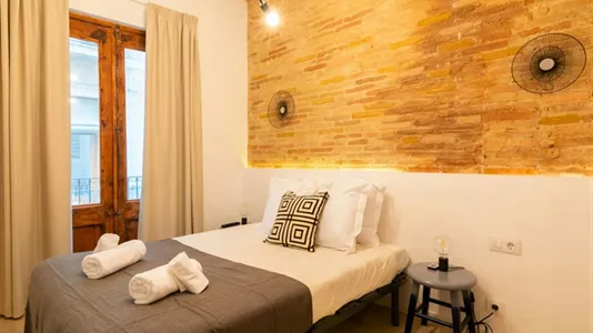 Apartments in Barcelona Ciutat Vella - photo 5