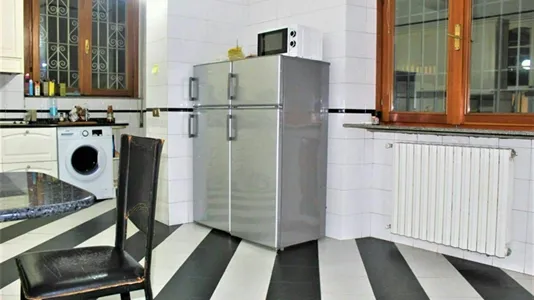 Rooms in Milano Zona 2 - Stazione Centrale, Gorla, Turro, Greco, Crescenzago - photo 10