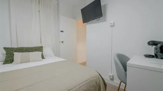 Rooms in Madrid Chamberí - photo 3