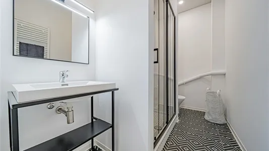 Rooms in Charleroi - photo 5