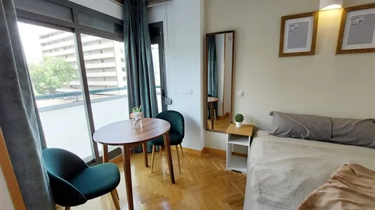 Rooms in Madrid Chamartín - photo 4