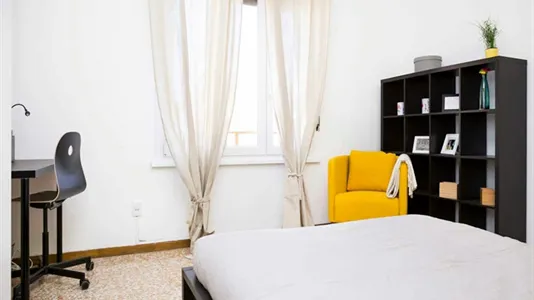 Rooms in Milano Zona 8 - Fiera, Gallaratese, Quarto Oggiaro - photo 6