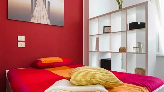 Rooms in Milano Zona 8 - Fiera, Gallaratese, Quarto Oggiaro - photo 6