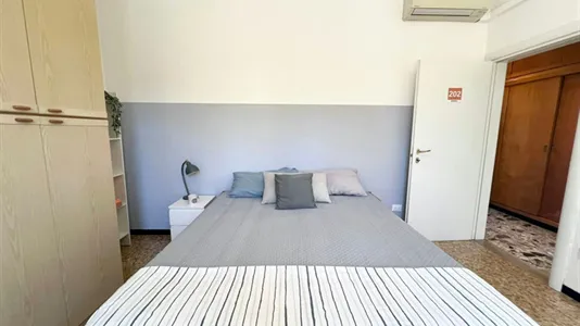 Rooms in San Lazzaro di Savena - photo 3