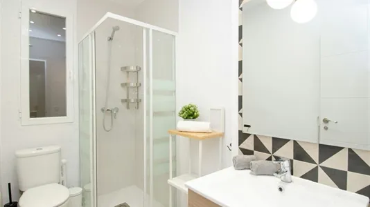 Rooms in Madrid Salamanca - photo 8