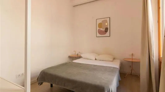 Apartments in Barcelona Ciutat Vella - photo 8