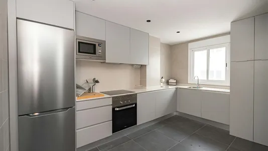 Rooms in Madrid Chamartín - photo 10