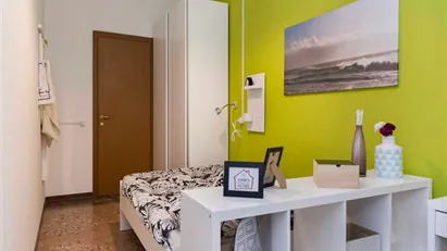 Room for rent in Bologna, Emilia-Romagna