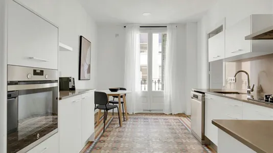 Apartments in Barcelona Ciutat Vella - photo 7