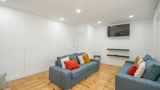 Rooms in Madrid Chamberí - photo 10