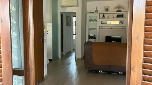 Houses in Pontedera - photo 3