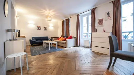 Apartments in Paris 16éme arrondissement (North) - photo 2