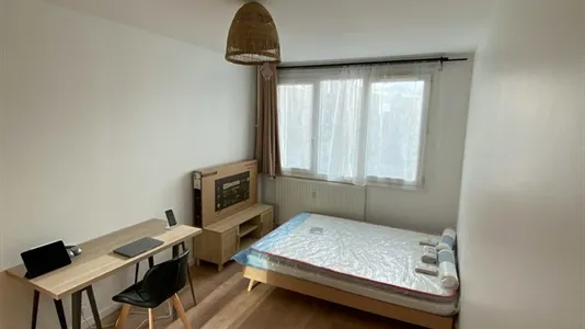 Rooms in Saint-Denis - photo 4