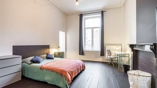 Rooms in Charleroi - photo 1
