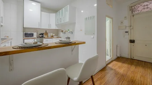 Rooms in Madrid Centro - photo 8