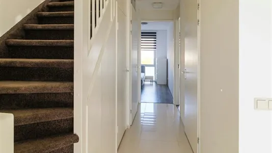 Apartments in Location is not specified - photo 5