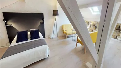 Room for rent in Boulogne-Billancourt, Île-de-France