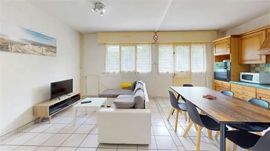 Rooms in Bordeaux - photo 1